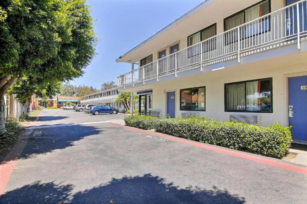 Motel6 Goleta, CA - Santa Barbara 7/57