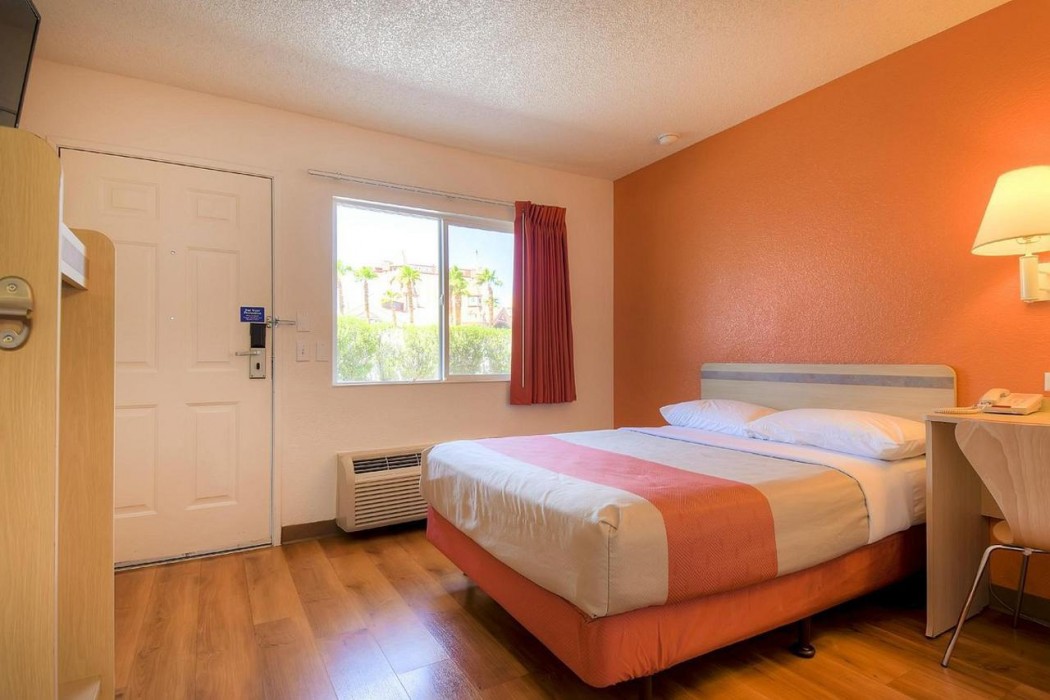 Motel6 Las Vegas, NV - Boulder Highway 9/10