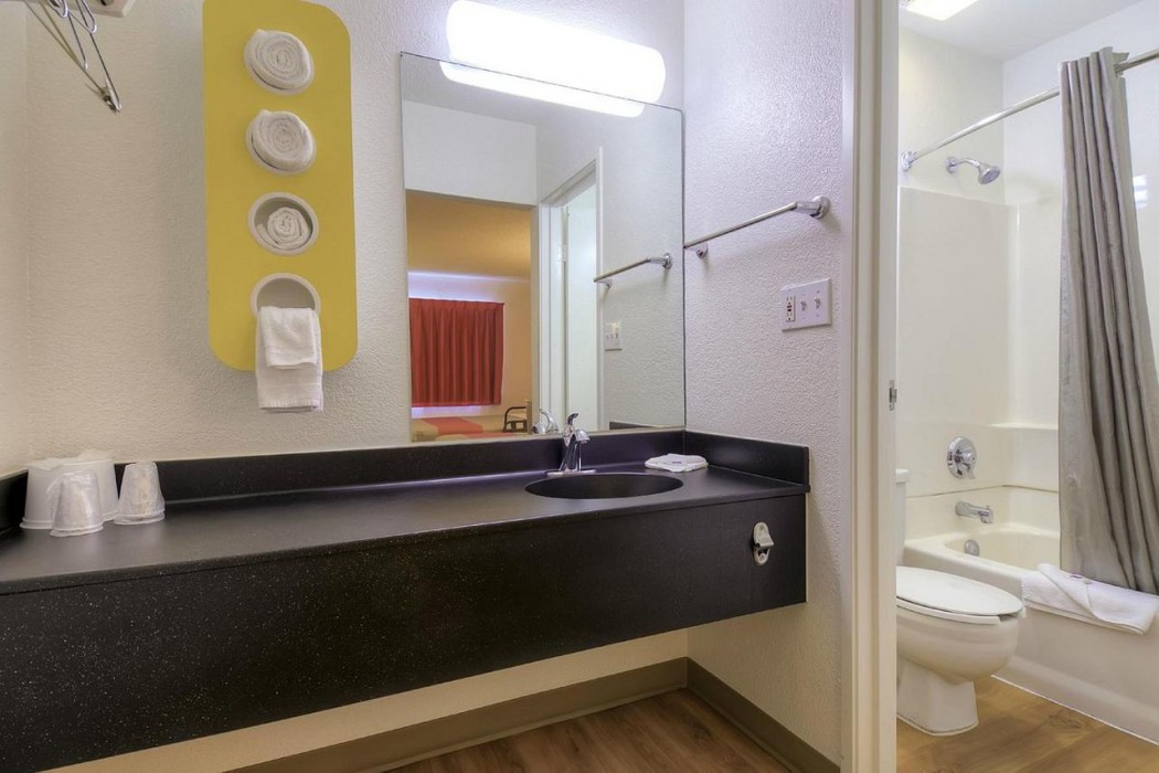 Motel6 Las Vegas, NV - Boulder Highway 7/10