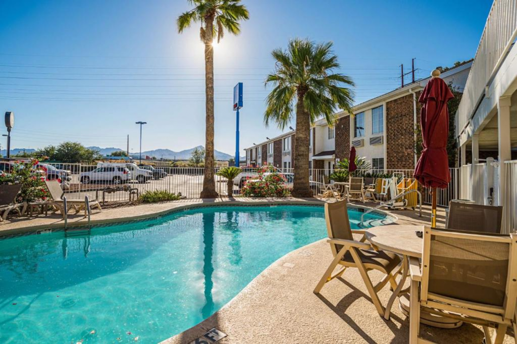 Motel6 Tucson, AZ - North 6/53