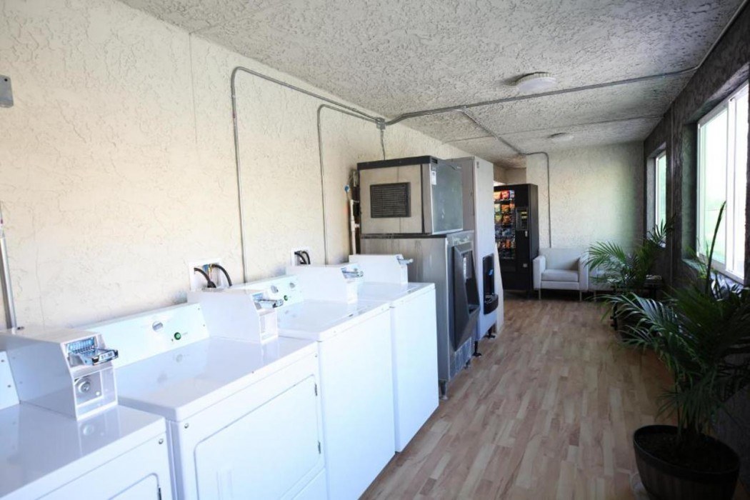 Motel6 Barstow, CA 33/57