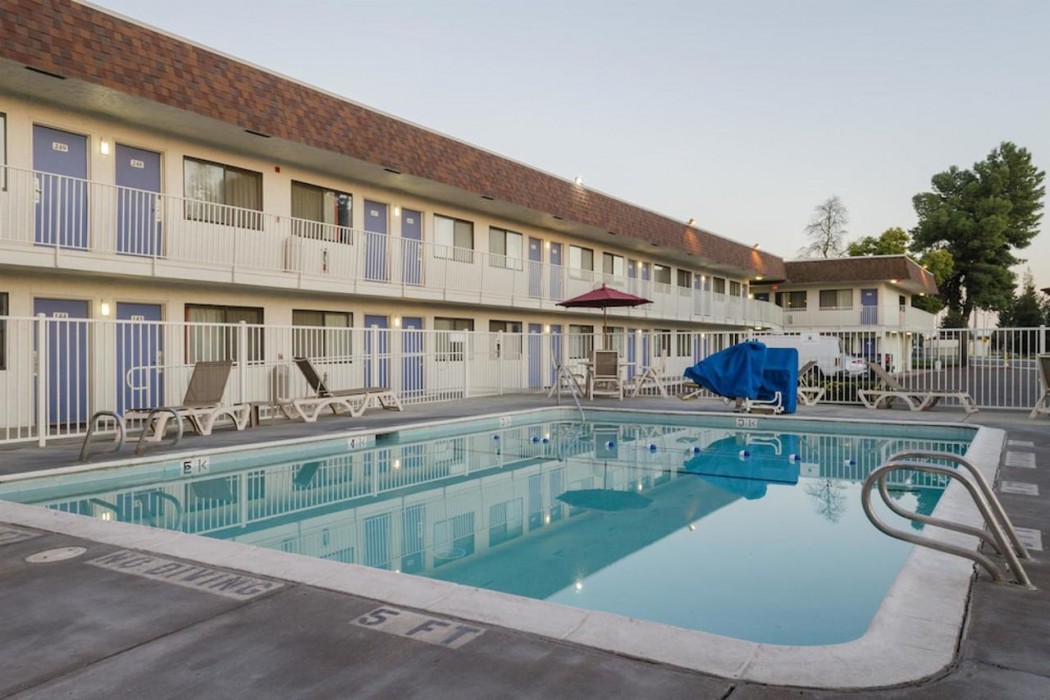 Super 8 by Wyndham Turlock 22/28