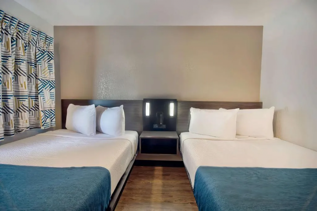Motel6 Palmdale, CA 20/60