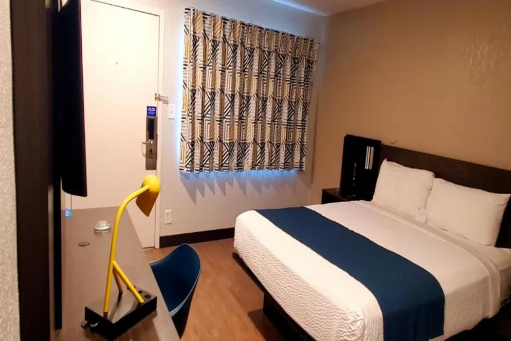 Motel6 Palmdale, CA 19/60
