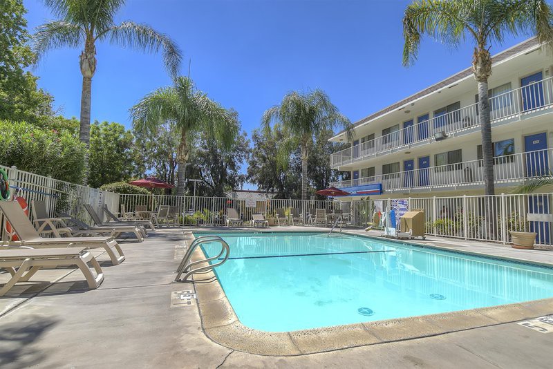 Motel6 San Bernardino, CA - North 36/58