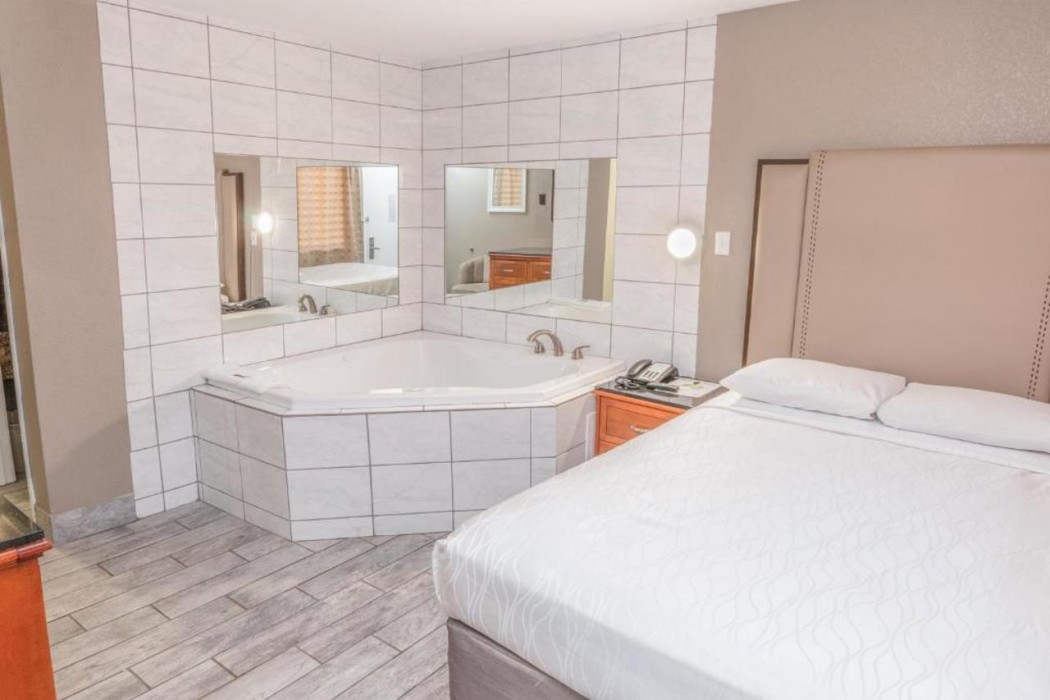 Econo Lodge Inn & Suites Yuma 9/47