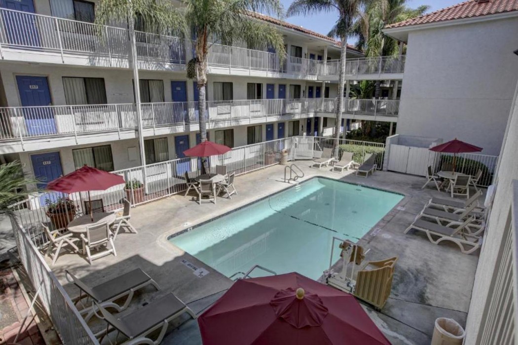 Motel6 Bellflower, CA - Los Angeles 46/65