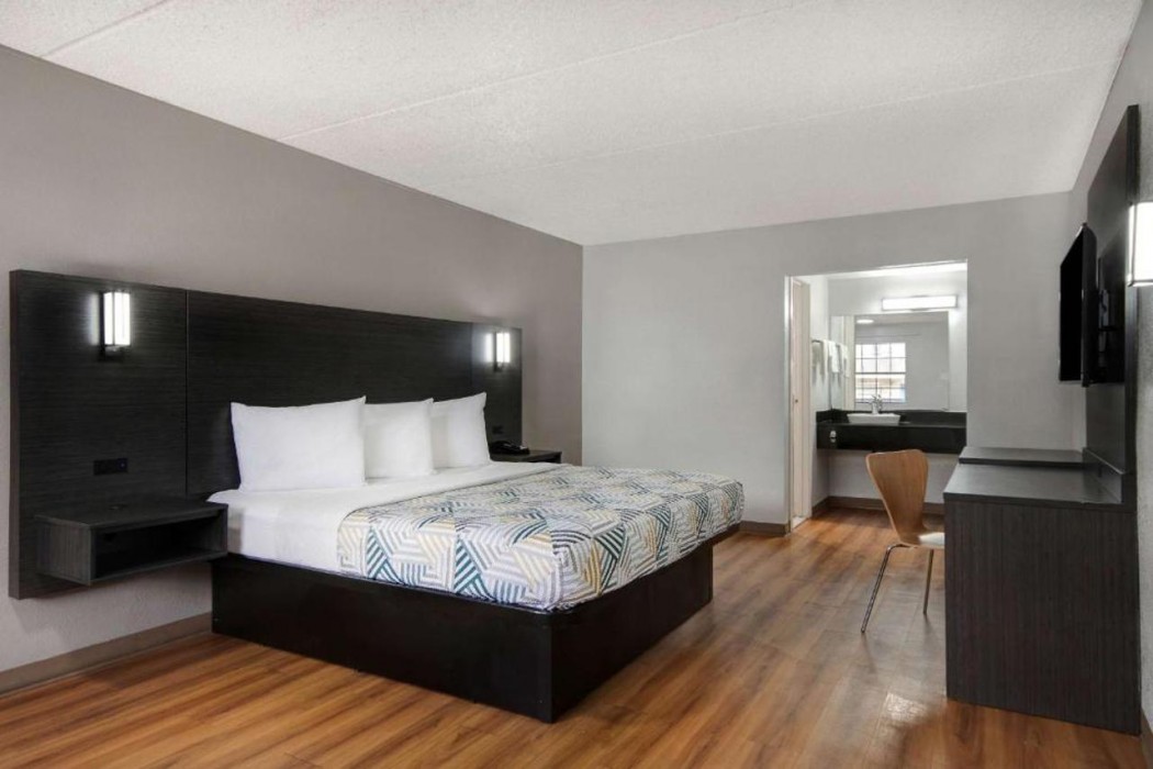 Motel6 San Antonio, TX - Northwest Medical Center 17/60