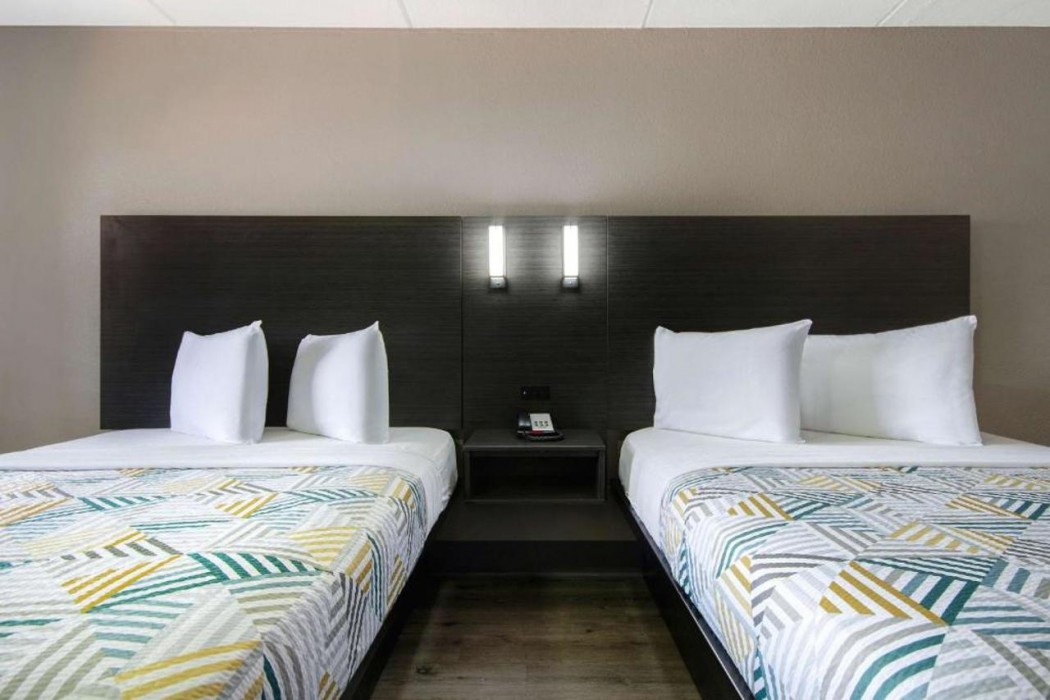 Motel6 San Antonio, TX - Northwest Medical Center 20/60
