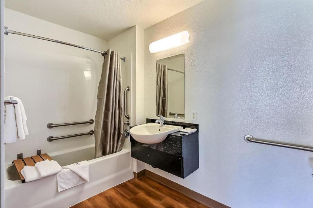 Motel6 Fremont, CA – North 21/58