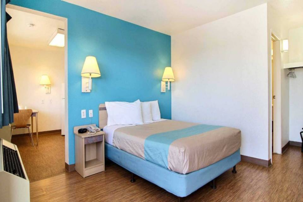 Motel6 Lubbock, TX 13/42