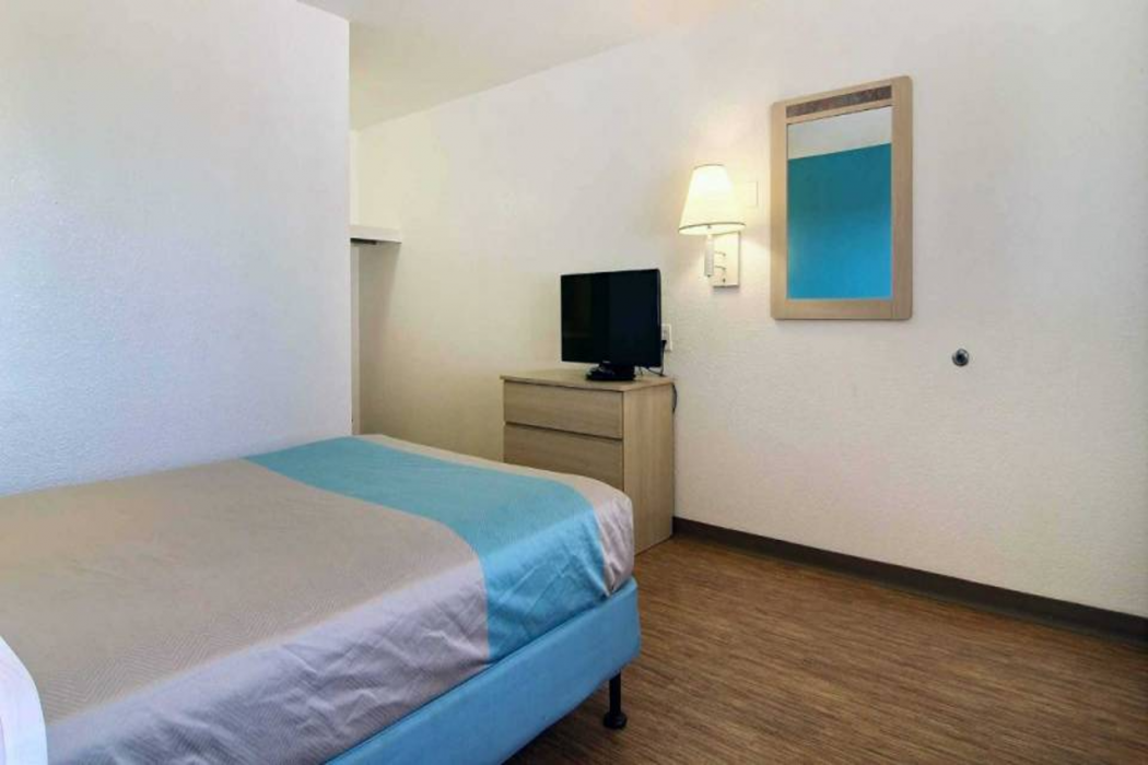 Motel6 Lubbock, TX 11/42