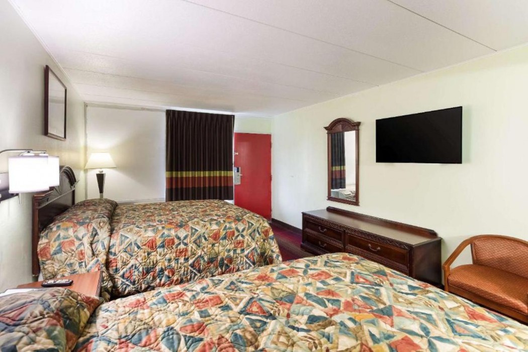 Rodeway Inn South Point OH 9/19