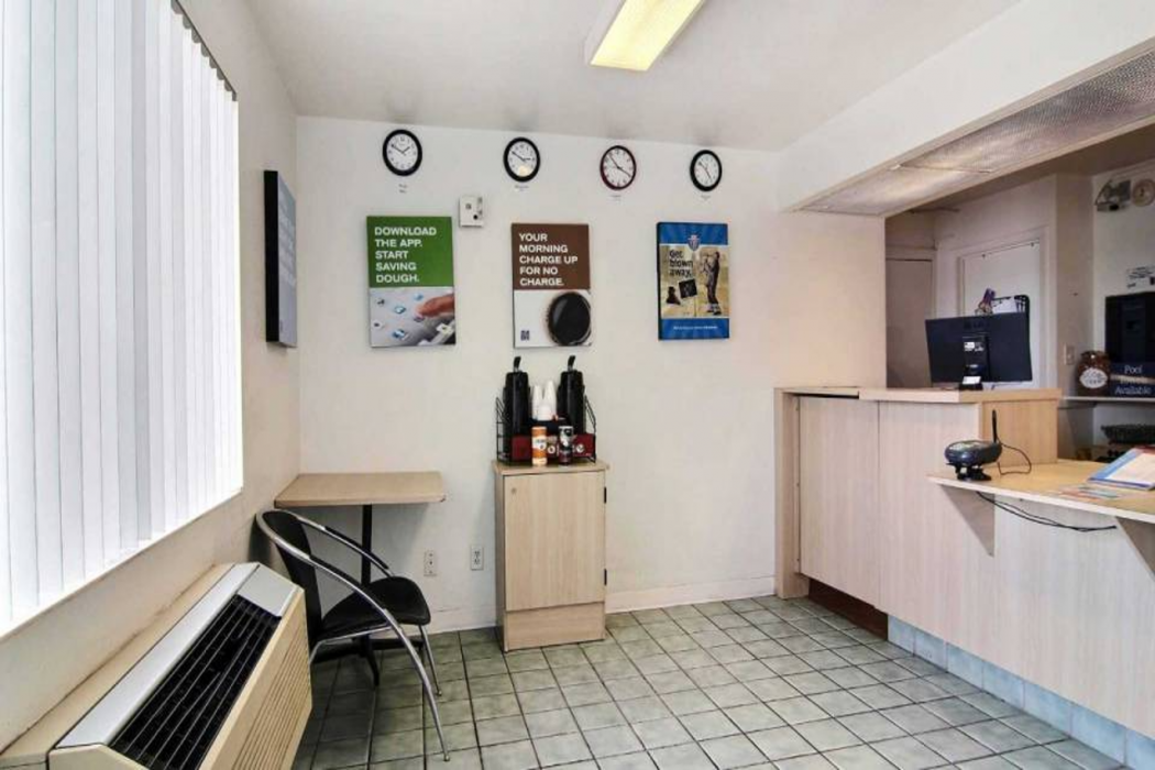 Motel6 Fort Stockton, TX 10/40