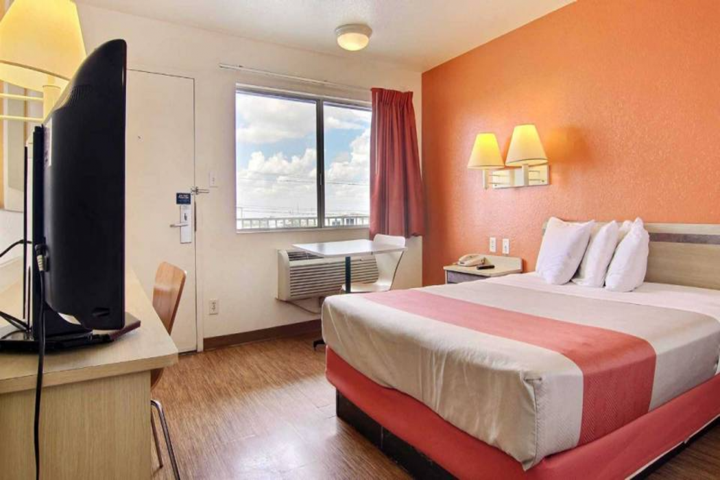 Motel6 Fort Stockton, TX 18/40