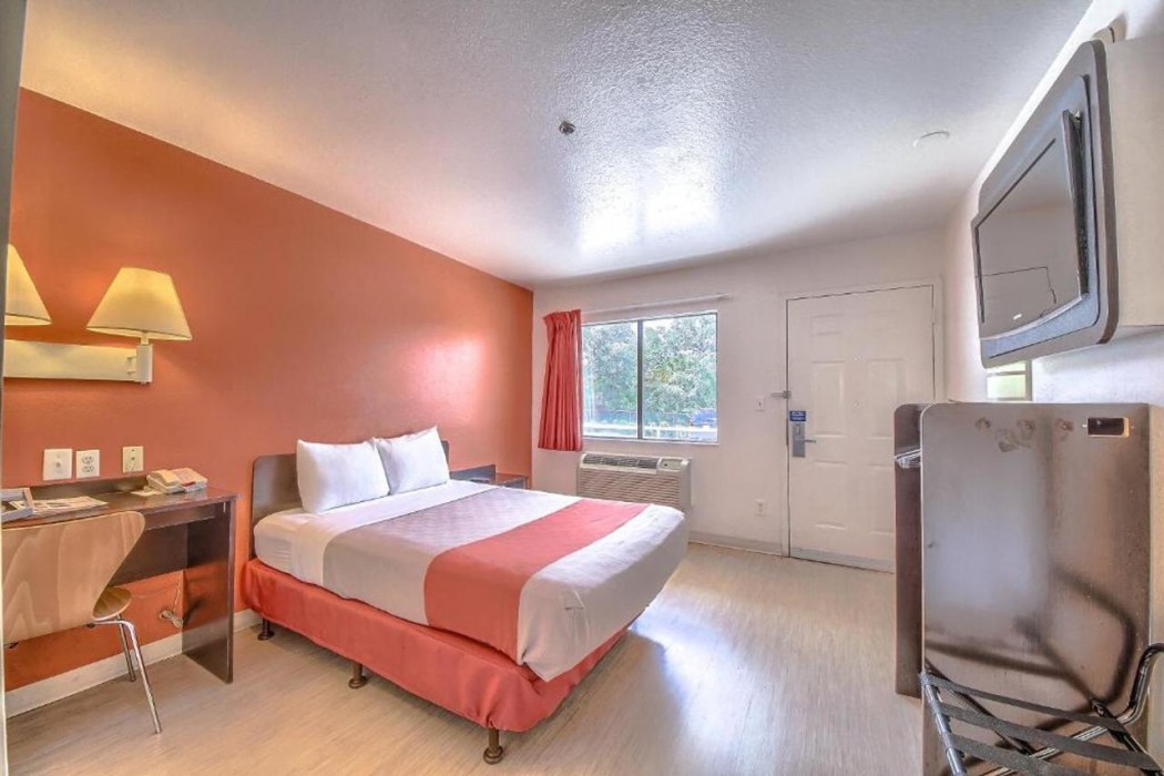 Motel6 San Antonio, TX - Six Flags Fiesta TX/La Cantera Area 11/44