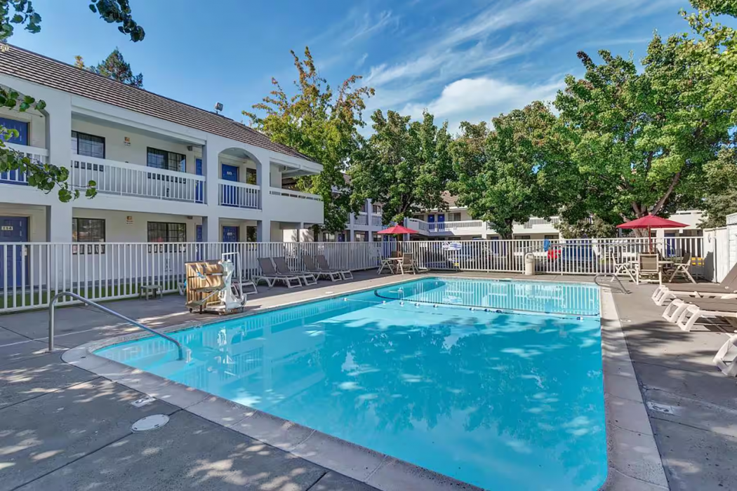 Super 8 by Wyndham Santa Rosa North 6/6