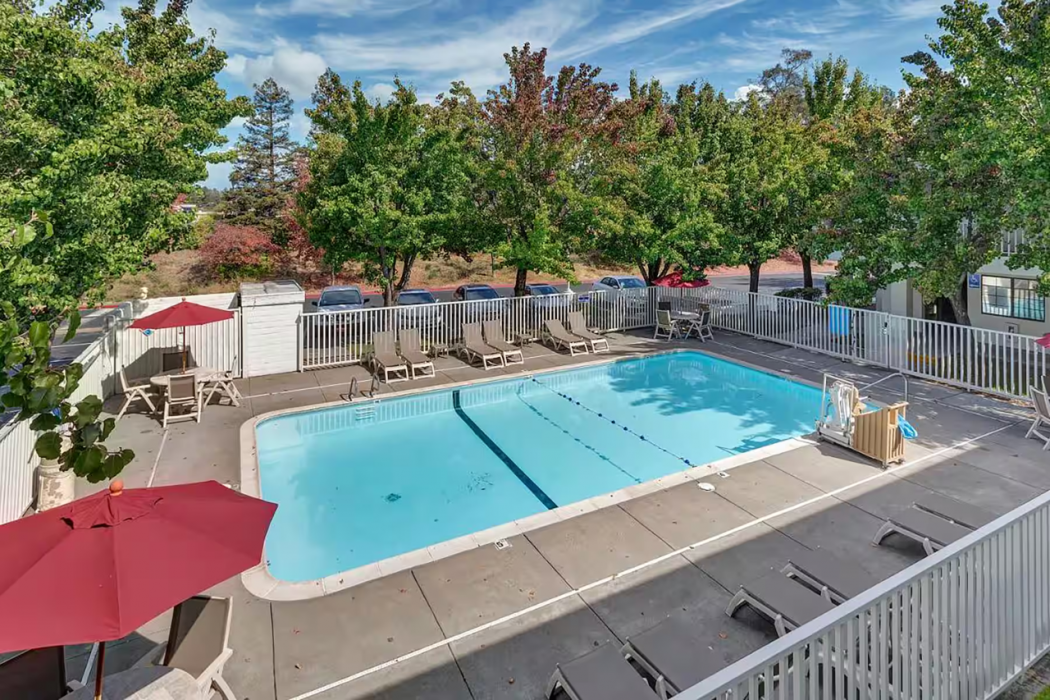 Super 8 by Wyndham Santa Rosa North 5/6