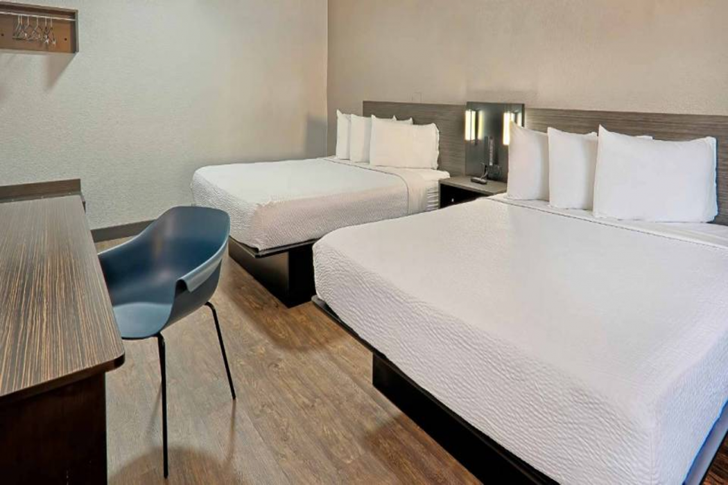 Motel6 Lancaster, CA 11/53