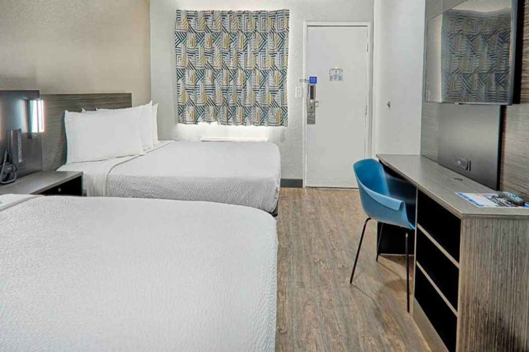 Motel6 Lancaster, CA 20/53