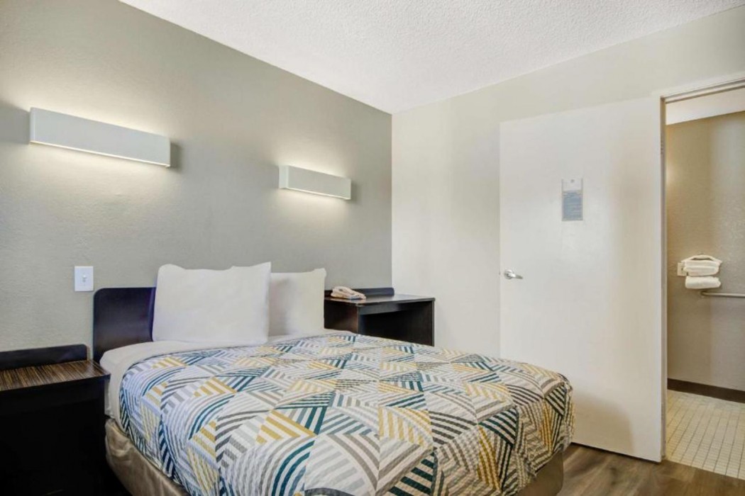 Motel6 San Jose, CA - Airport 13/54