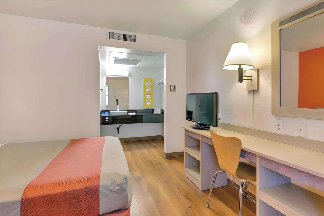 Motel6 Santa Rosa - South 9/17