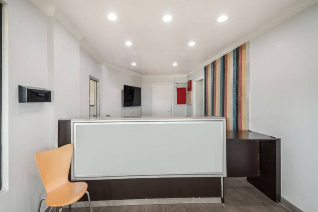Motel6 Laredo, TX - North I-35 photo3