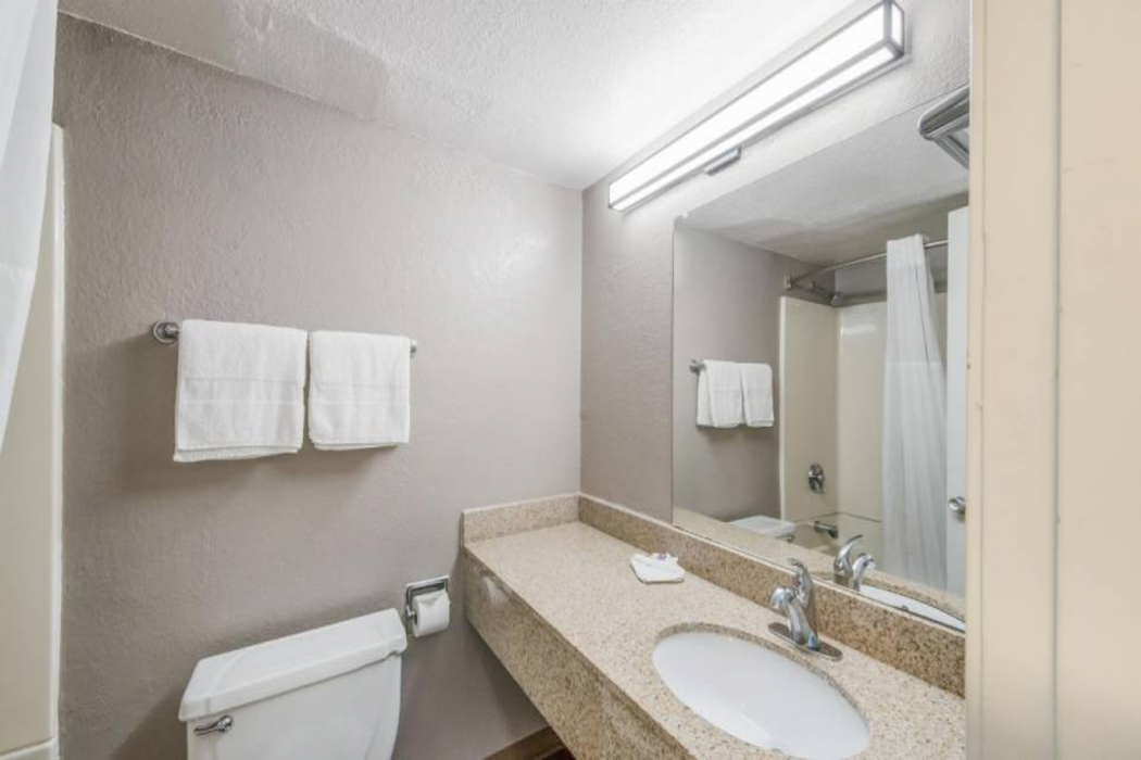 Motel6 Laredo, TX - North I-35 20/55