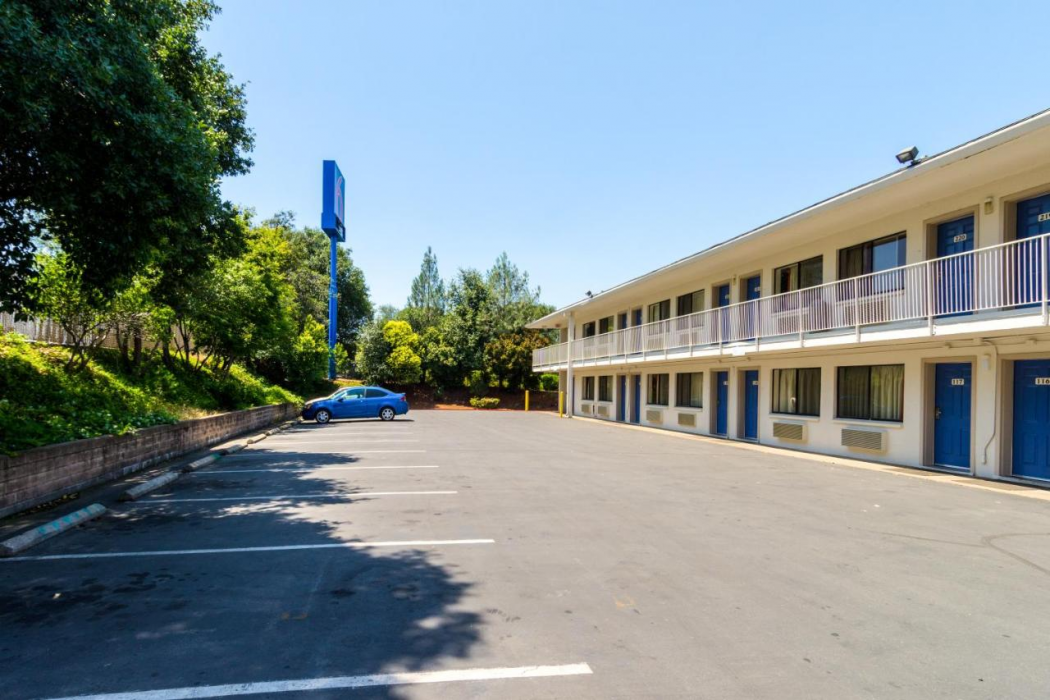 Motel6 Redding, CA - Central in REDDING - CA