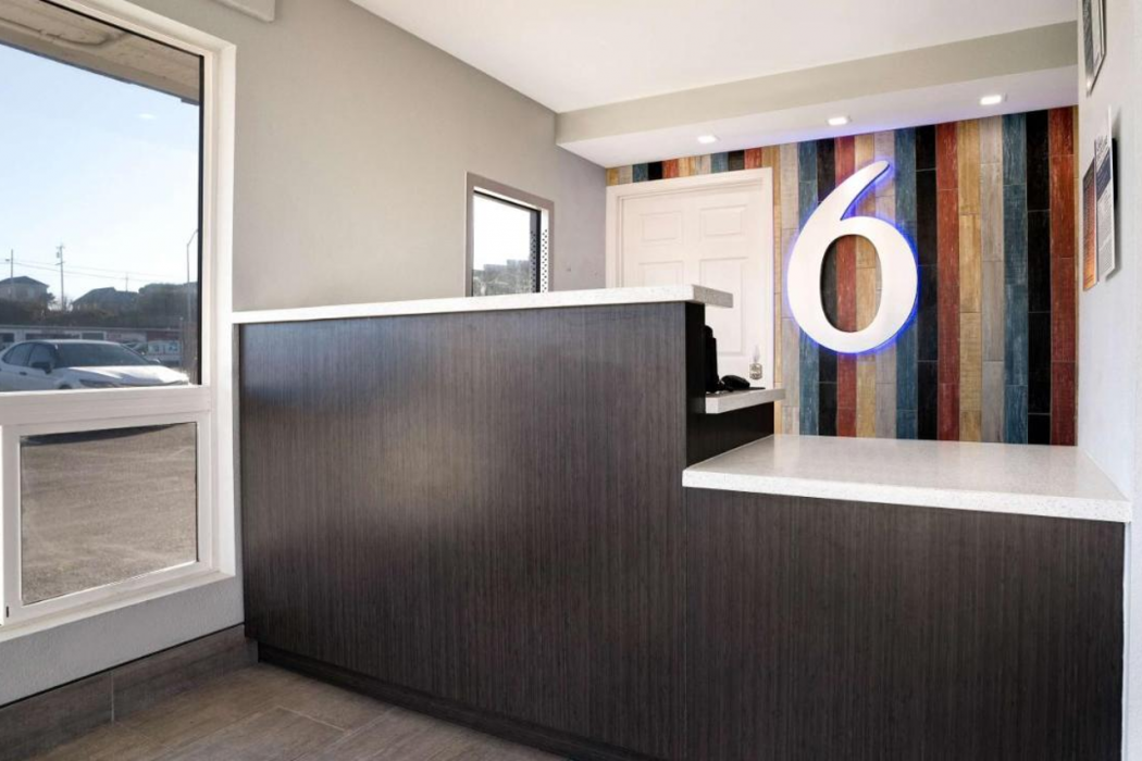 Lobby at Motel6 Eureka, CA – Redwood Coast, EUREKA - CA