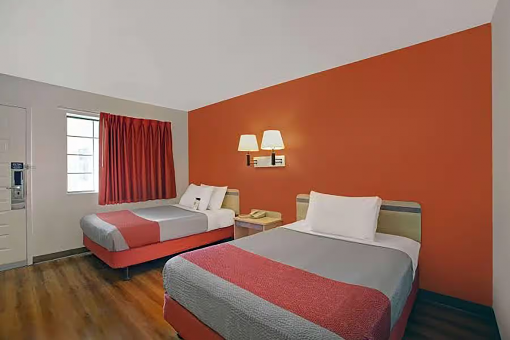 Super 8 by Wyndham Livermore 5/10