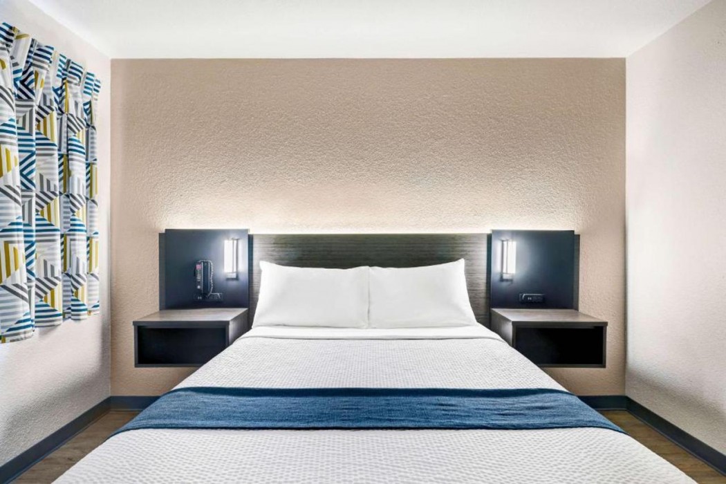 Motel6 Issaquah, WA - Seattle - East 12/43