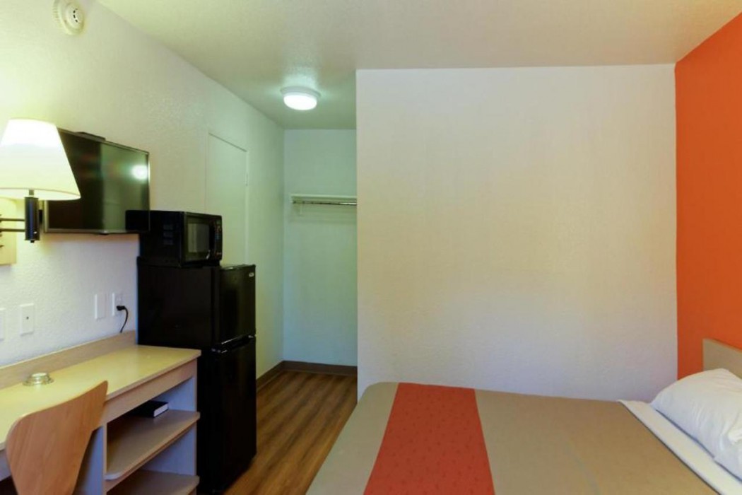 Motel6 Chico, CA 16/39