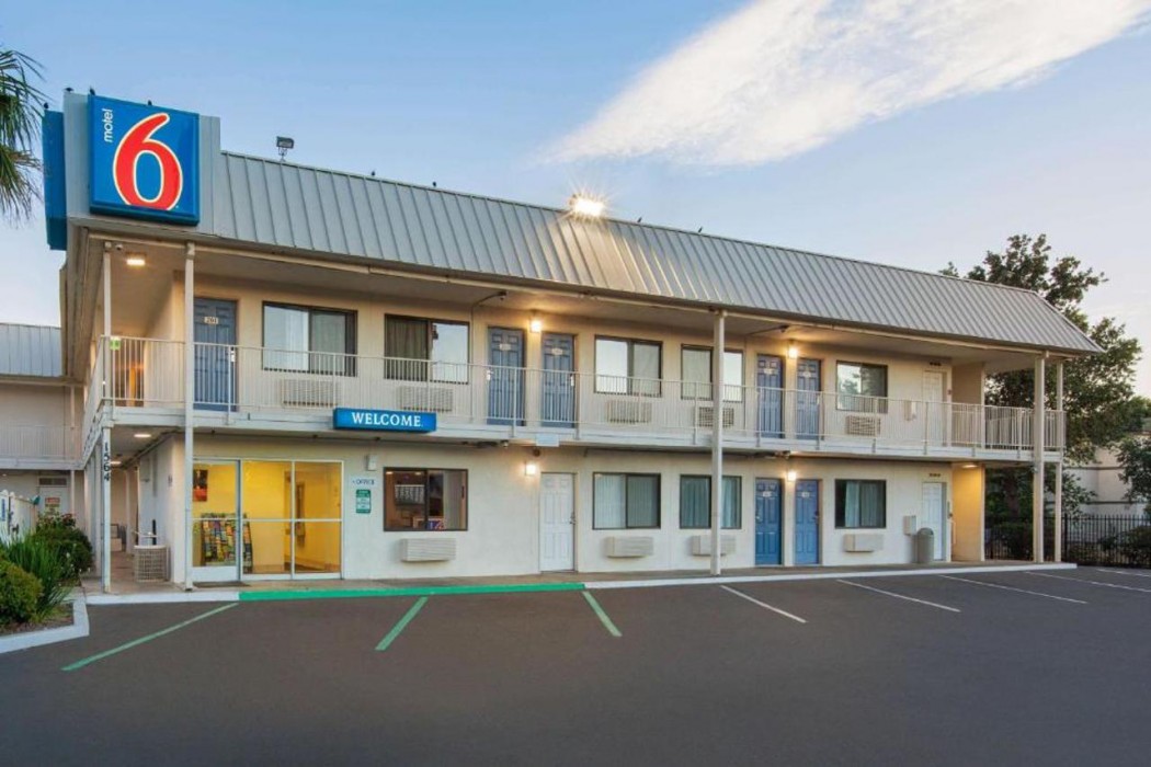 Motel6 Woodland, CA - Sacramento Airport in WOODLAND - CA