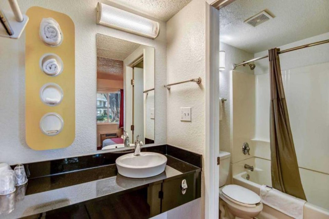 Motel6 Stockton, CA - North 19/46