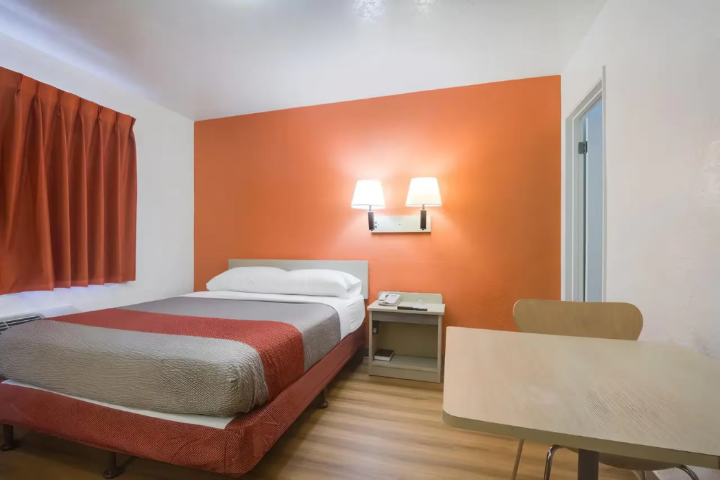 Park Inn by Radisson, Lakewood 7/15