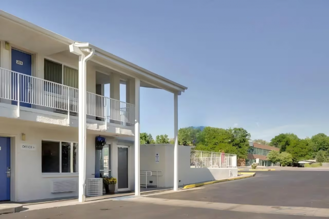 Park Inn by Radisson, Lakewood 1/15