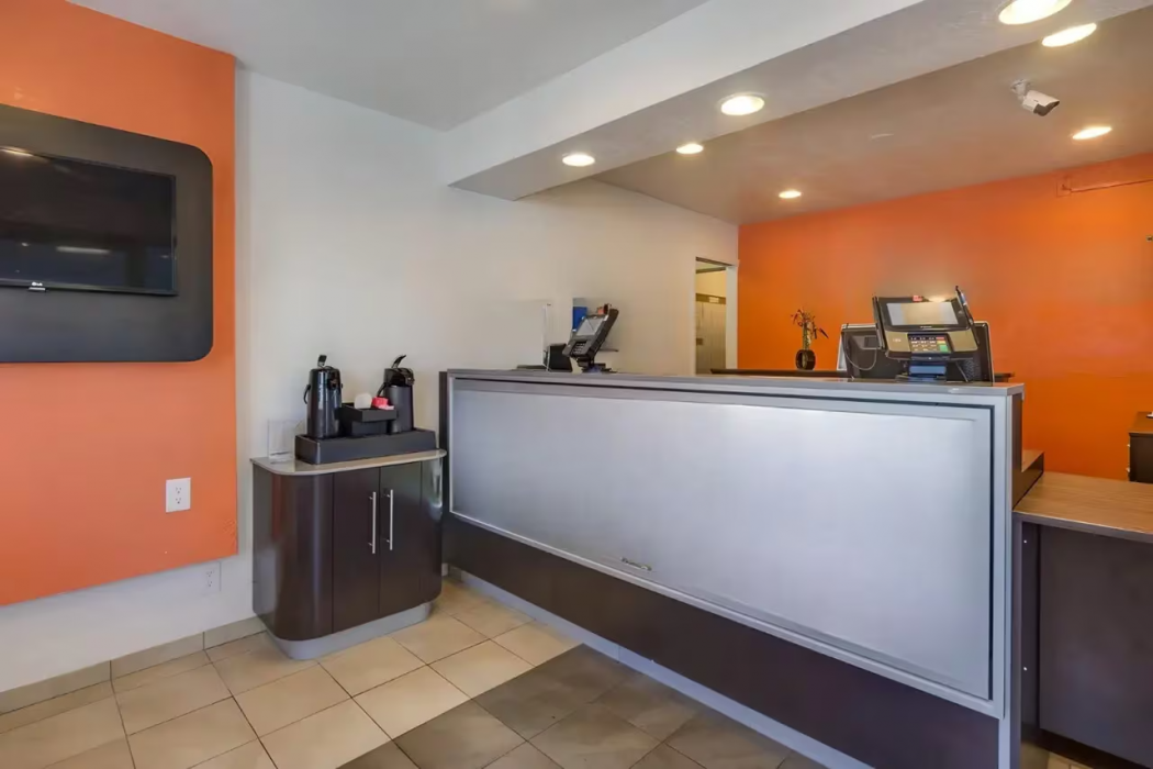 Park Inn by Radisson, Lakewood 3/15