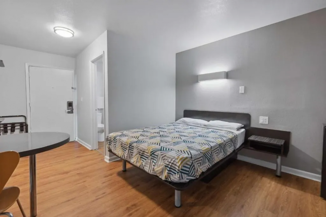 Motel6 Normal, IL - Bloomington Area 11/39