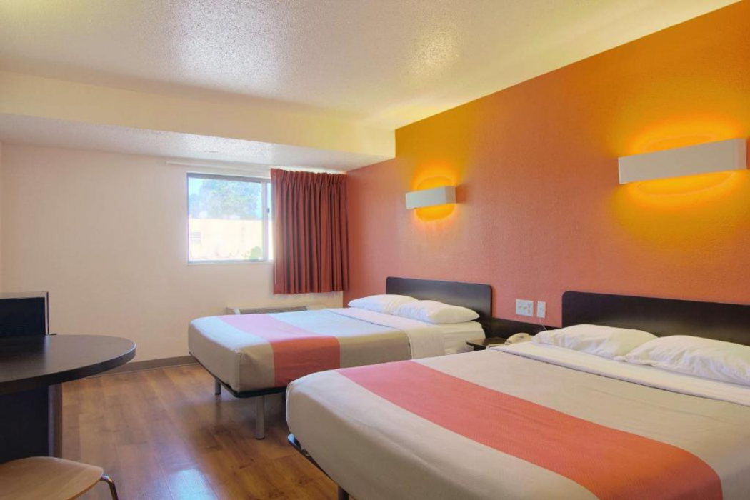 Motel6 Piscataway, NJ 25/63