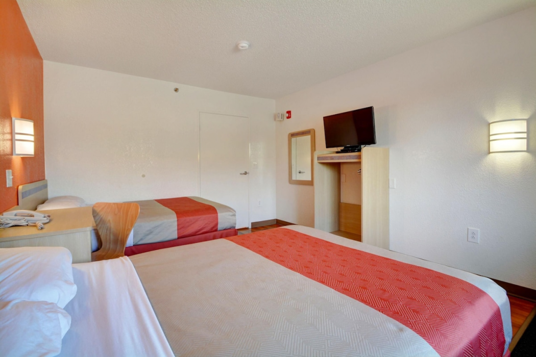 Motel6 Wethersfield, CT - Hartford 14/66