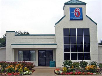 Motel 6 Ann Arbor 1/45