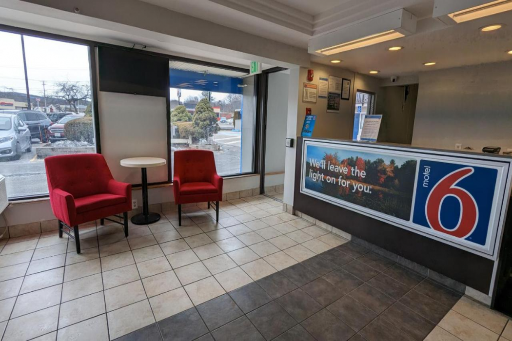 Motel6 Leominster, MA 7/43