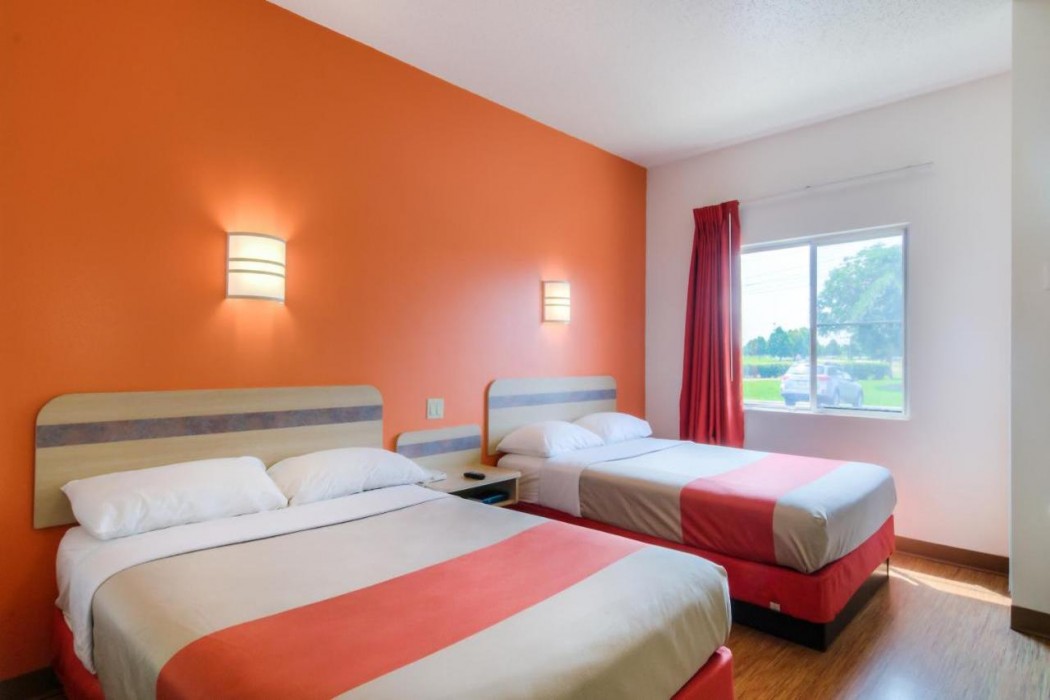 Motel6 Joliet, IL - Chicago - I-55 16/57