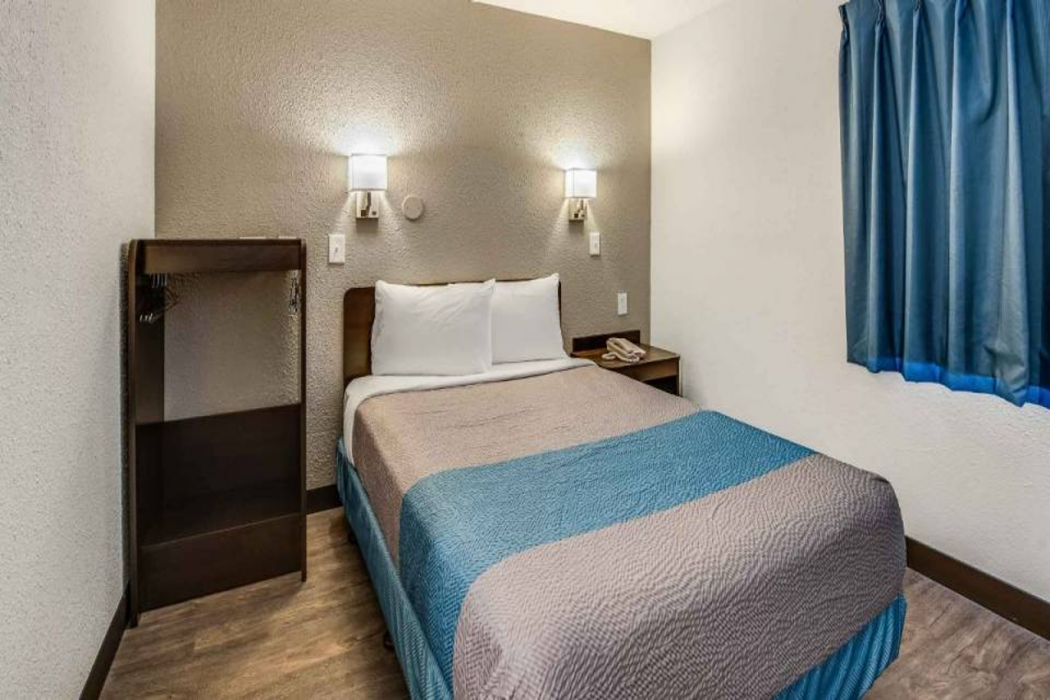 Motel6 Fort Wayne, IN 19/62