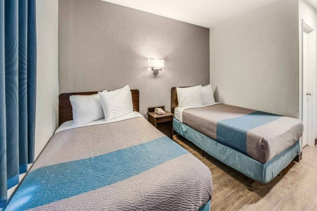 Motel6 Fort Wayne, IN 28/62