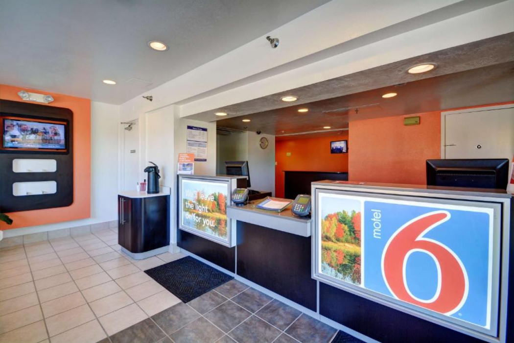 Motel6 Windsor Locks, CT - Hartford 12/66