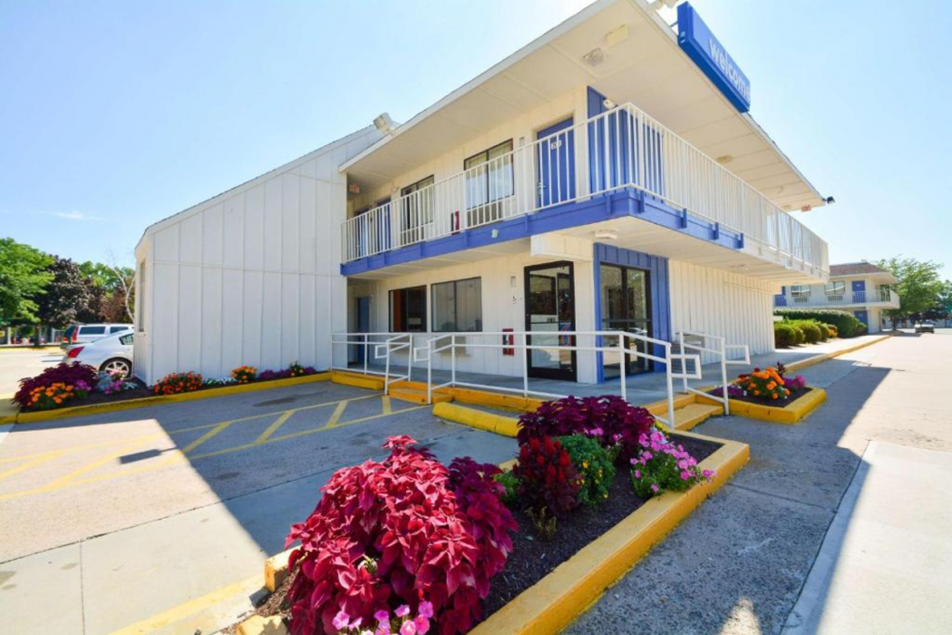 Motel6 Windsor Locks, CT - Hartford in WINDSOR LOCKS - CT