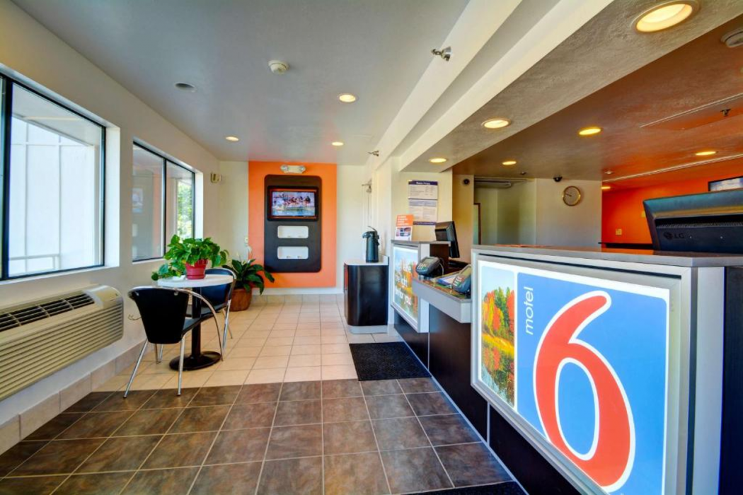 Motel6 Windsor Locks, CT - Hartford 16/66