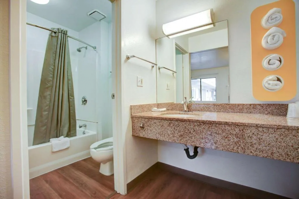 Motel6 Elkton, MD 19/55